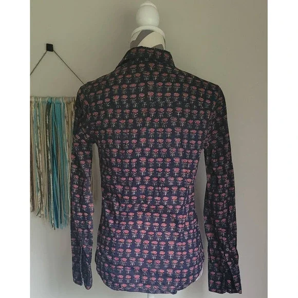 J.Crew Perfect Fit Cotton Buttondown Size 2 - Picture 2 of 4